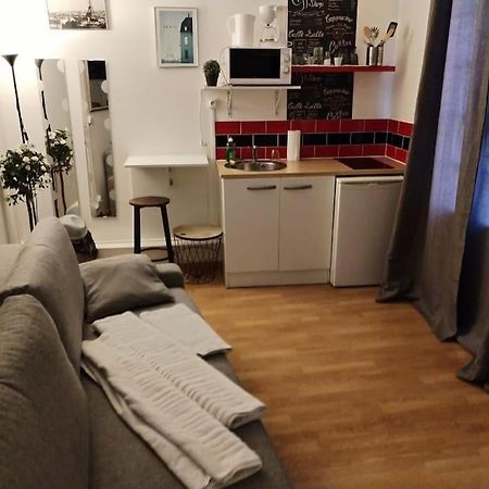 Studio Rue De La Sante Париж Екстериор снимка