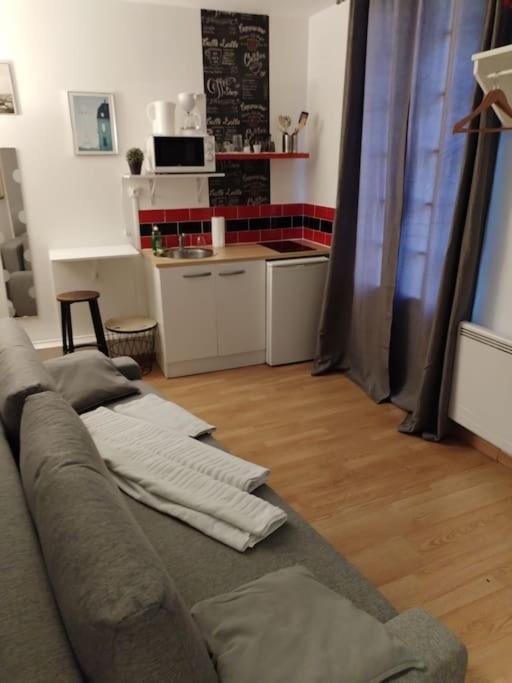 Studio Rue De La Sante Париж Екстериор снимка